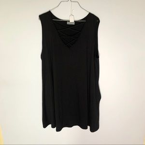 🔥 3/$20 - Bobby Brooks-criss-cross neck line